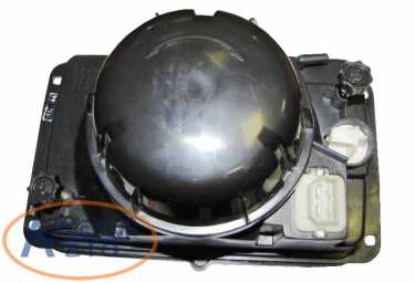 Задняя поверхность фары - регулировка, подключение